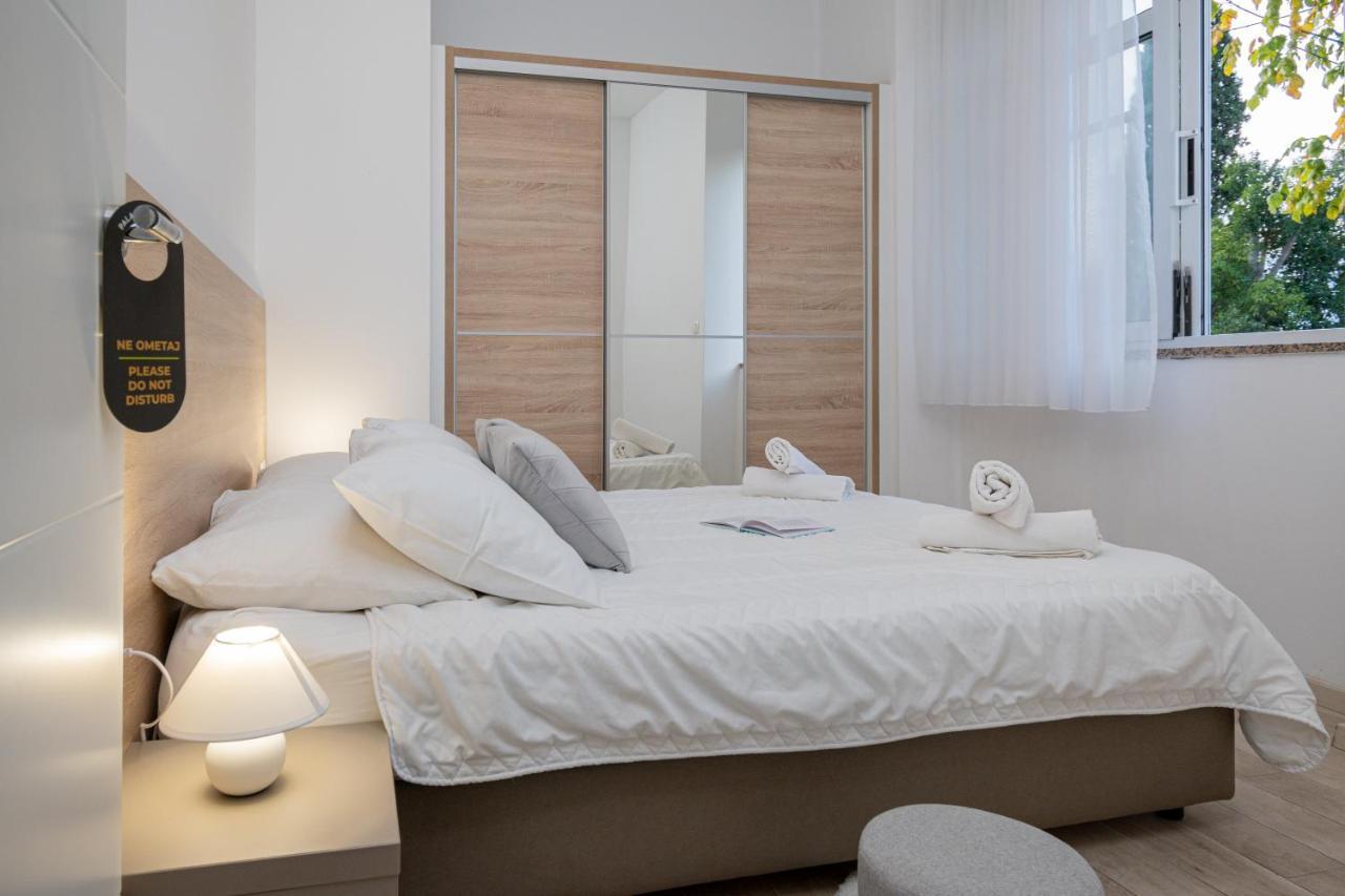 Apartments Palace Kolovare Zadar Eksteriør billede