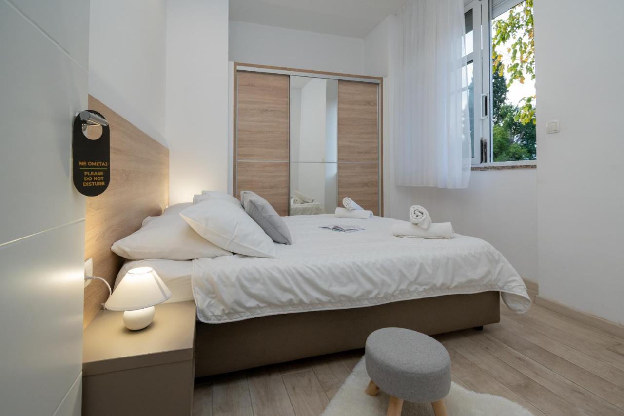 Apartments Palace Kolovare Zadar Eksteriør billede